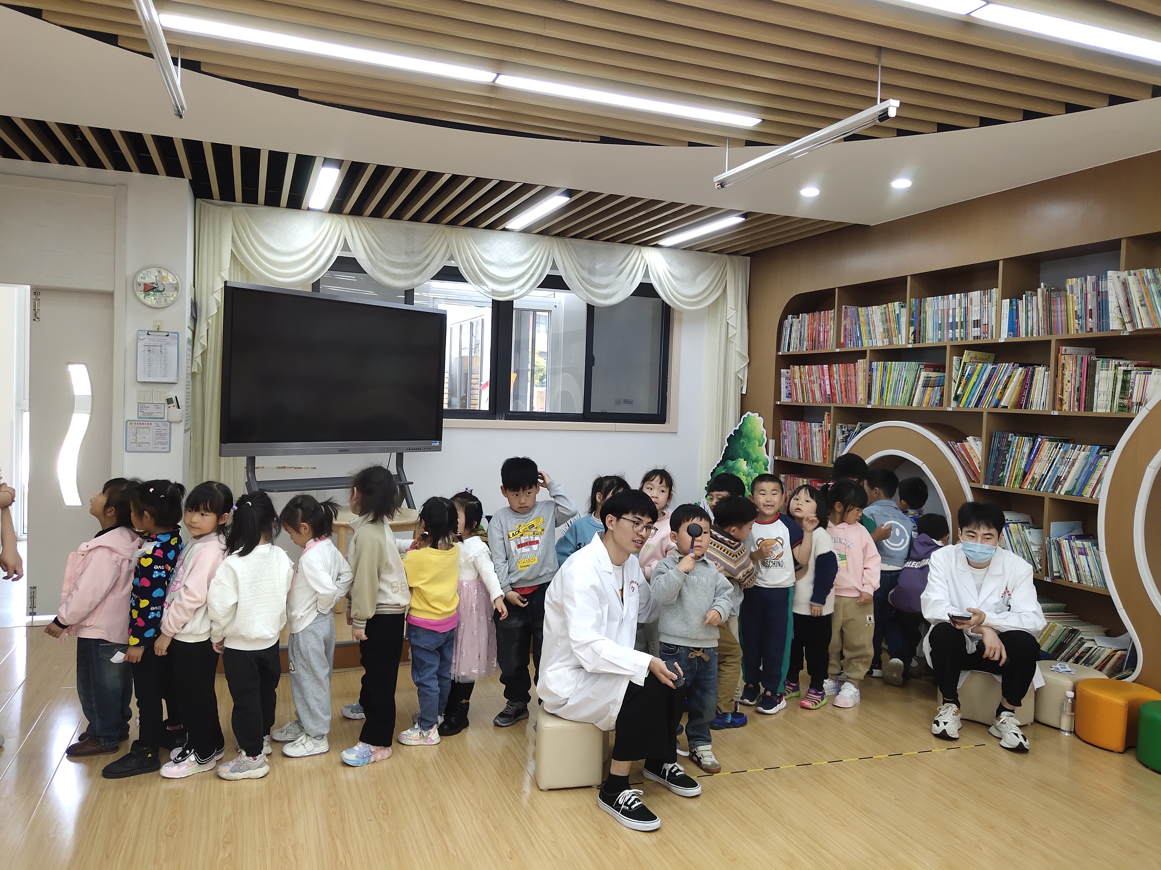 宁波明眸皓齿活动